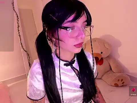 Snapshot of gothv chatting on 05-24-26, 07:41 gothv online show from 05-24-26, 07:41