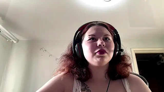 Redhair girl online show from 05-25-26, 03:07