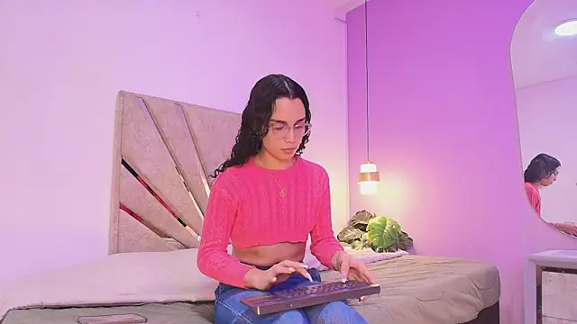 sally hot18 online show from 07-11-26, 01:08