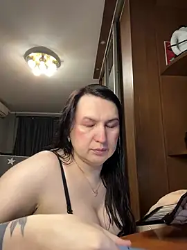 Snapshot of EvaBeautyXxX chatting on 05-30-26, 12:19 EvaBeautyXxX online show from 05-30-26, 12:19
