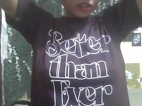 Snapshot of shallykaur chatting on 05-25-26, 03:56 shallykaur online show from 05-25-26, 03:56