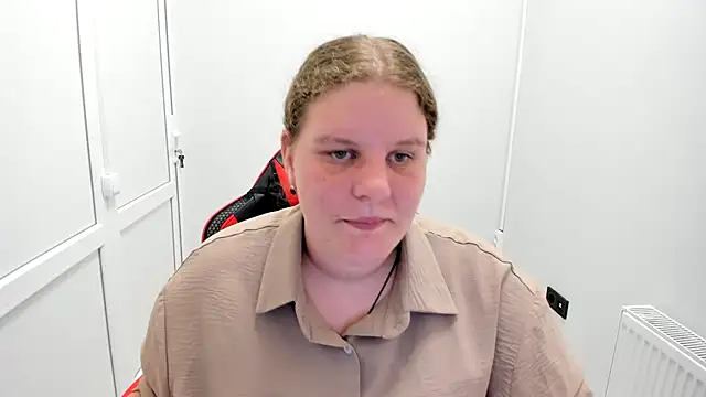 Snapshot of Bella_shyy_ chatting on 07-04-26, 03:18 Bella shyy online show from 07-04-26, 03:18