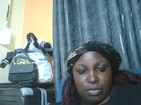 Queenbella780 online show from 06-19-26, 06:34