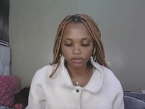 PrettyT5 online show from 06-16-26, 11:02