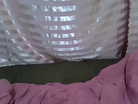 Iveay-cutey online show from 05-27-26, 01:57