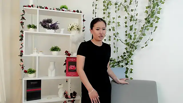 LaritaLevell online show from 05-22-26, 10:43
