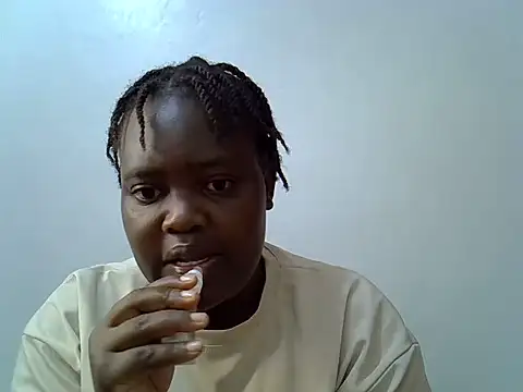 Snapshot of sweetblanka chatting on 06-28-26, 09:15 sweetblanka online show from 06-28-26, 09:15