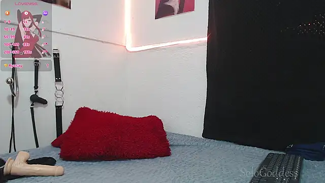 SoloGoddess online show from 06-05-26, 06:52