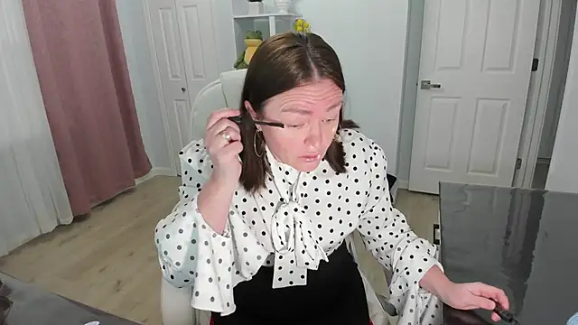 Vika73 online show from 02-19-25, 12:33