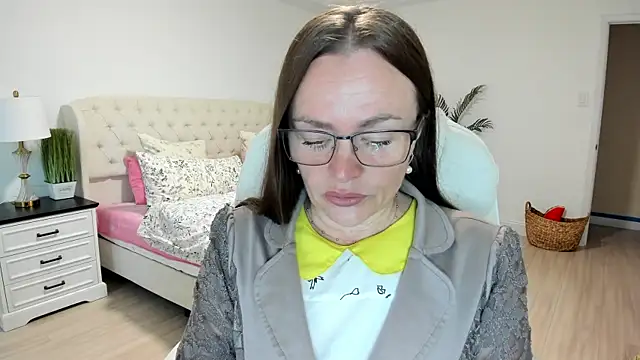 Vika73 online show from 09-25-25, 12:09