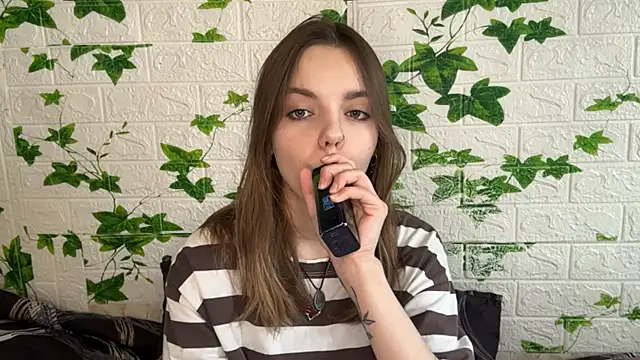 LisaPorse online show from 05-23-26, 06:51