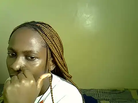 Snapshot of Pearl_petite chatting on 07-15-26, 06:46 Pearl petite online show from 07-15-26, 06:46