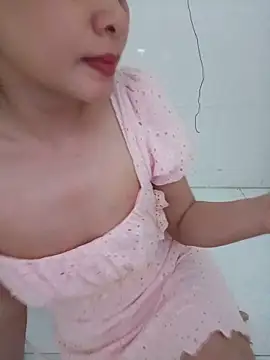     lisa      online show from 05-29-26, 06:11