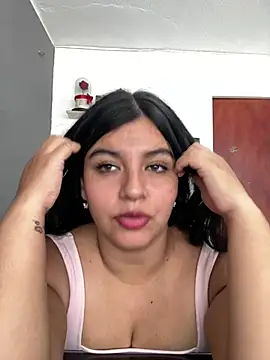 Sofiaa Bloom online show from 05-30-26, 04:15