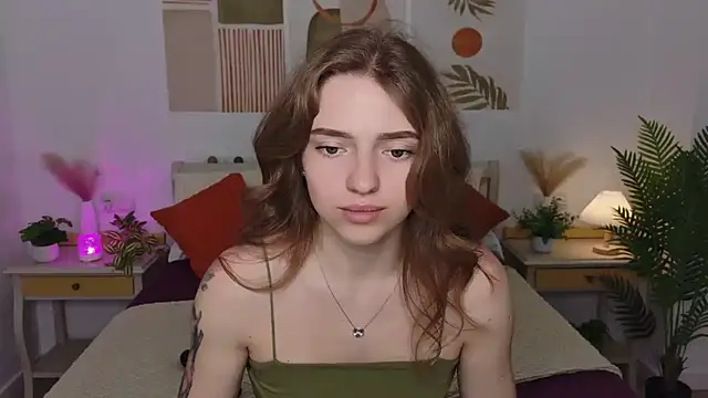Snapshot of TayloryStar chatting on 07-16-26, 08:09 TayloryStar online show from 07-16-26, 08:09