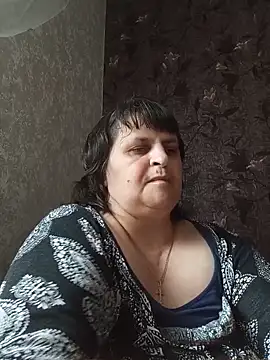 Snapshot of LisichkaOksana chatting on 05-20-26, 12:00 LisichkaOksana online show from 05-20-26, 12:00