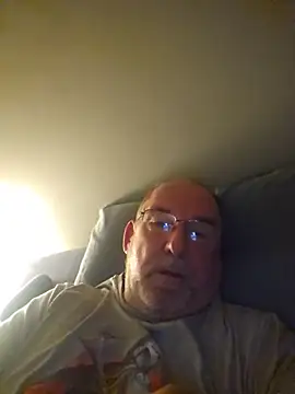 Snapshot of shyguytm chatting on 06-27-26, 10:09 shyguytm online show from 06-27-26, 10:09
