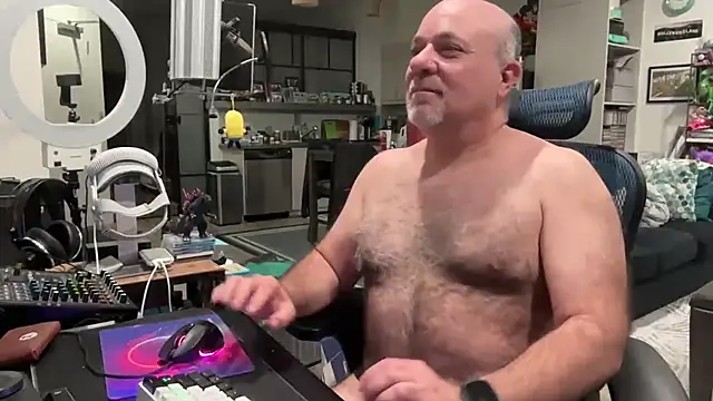 ThickBear online show from 05-25-26, 10:54