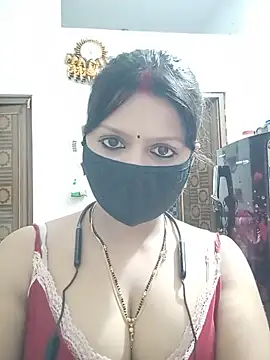 ZOYA-STRIP online show from 06-16-26, 04:20