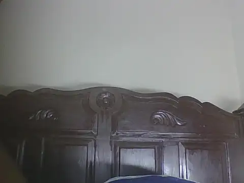 Snapshot of body-t chatting on 05-18-26, 04:02 body-t online show from 05-18-26, 04:02