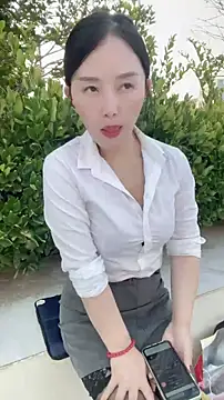 Snapshot of lylxili chatting on 07-20-26, 10:39 lylxili online show from 07-20-26, 10:39