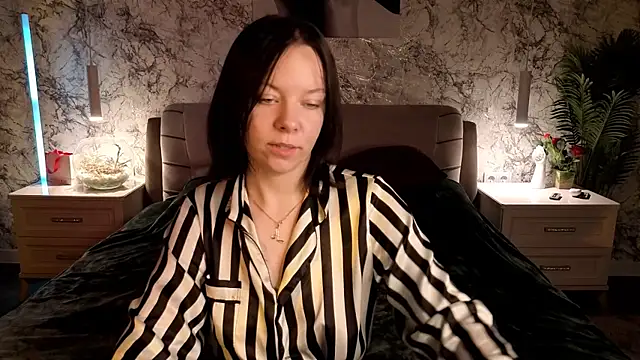 Snapshot of Shirley_Hartt chatting on 05-23-26, 12:20 Shirley Hartt online show from 05-23-26, 12:20