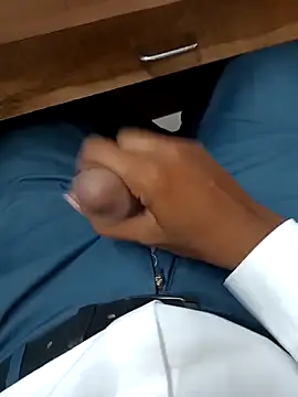 Playboygujrati online show from 09-20-25, 07:42