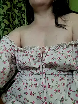 Snapshot of MiaRox chatting on 05-20-26, 07:47 MiaRox online show from 05-20-26, 07:47