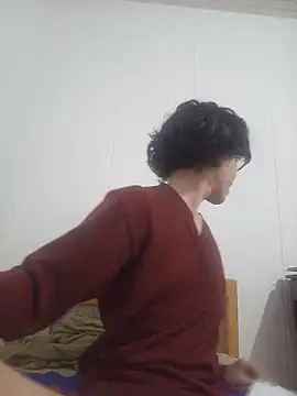 RobinTheBirdy online show from 05-17-26, 10:50