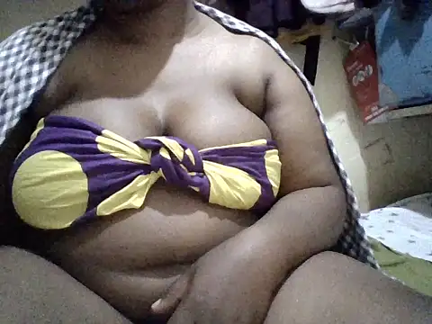 Snapshot of ChoccoCherry chatting on 05-22-26, 09:59 ChoccoCherry online show from 05-22-26, 09:59