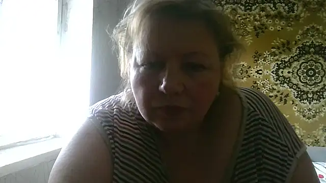 Snapshot of LediMelissa chatting on 05-20-26, 11:05 LediMelissa online show from 05-20-26, 11:05