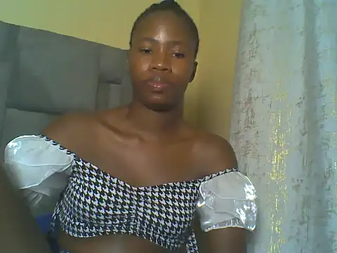 Snapshot of Cuteebony16 chatting on 05-19-26, 03:18 Cuteebony16 online show from 05-19-26, 03:18