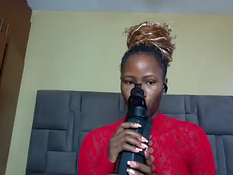 Cuteebony16 online show from 07-04-26, 01:06