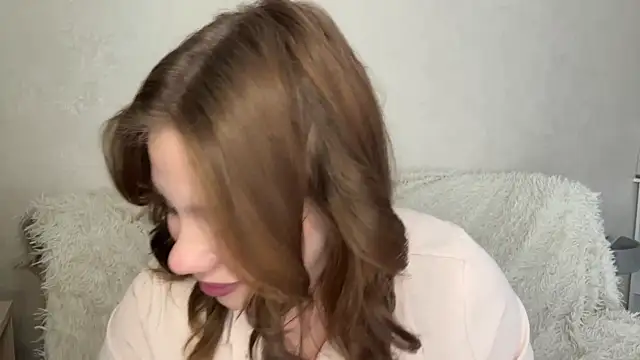 Snapshot of Lia_be_mine chatting on 05-28-26, 08:00 Lia be mine online show from 05-28-26, 08:00