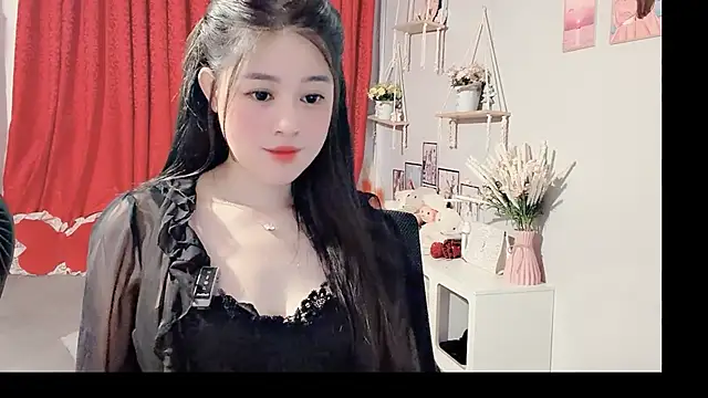 Snapshot of Bee-Cherry chatting on 06-05-26, 05:58 Bee-Cherry online show from 06-05-26, 05:58