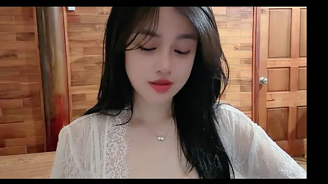 Snapshot of Bee-Cherry chatting on 06-18-26, 09:25 Bee-Cherry online show from 06-18-26, 09:25