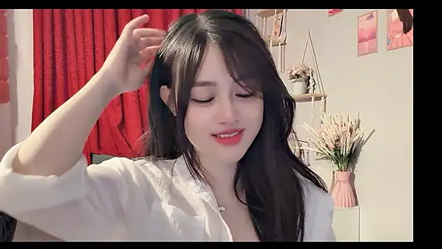 Snapshot of Bee-Cherry chatting on 06-26-26, 02:21 Bee-Cherry online show from 06-26-26, 02:21