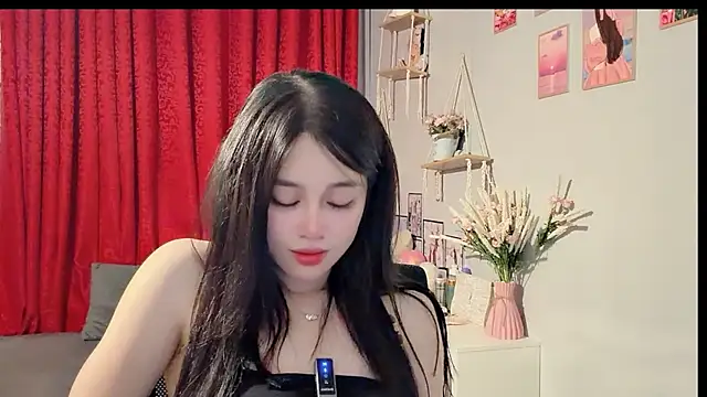 Snapshot of Bee-Cherry chatting on 07-07-26, 05:54 Bee-Cherry online show from 07-07-26, 05:54