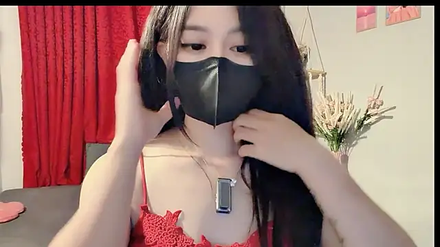 Snapshot of Bee-Cherry chatting on 07-07-26, 07:29 Bee-Cherry online show from 07-07-26, 07:29