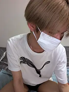 Snapshot of hayato_07 chatting on 07-15-26, 02:44 hayato 07 online show from 07-15-26, 02:44