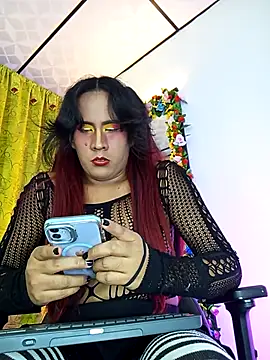 Snapshot of Elektra_bigcock chatting on 07-18-26, 10:46 Elektra bigcock online show from 07-18-26, 10:46