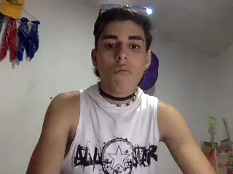 Snapshot of andrytedu_20 chatting on 05-19-26, 02:40 andrytedu 20 online show from 05-19-26, 02:40