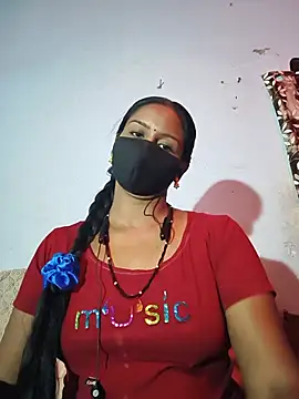 Snapshot of madhushree143 chatting on 06-26-26, 05:45 madhushree143 online show from 06-26-26, 05:45