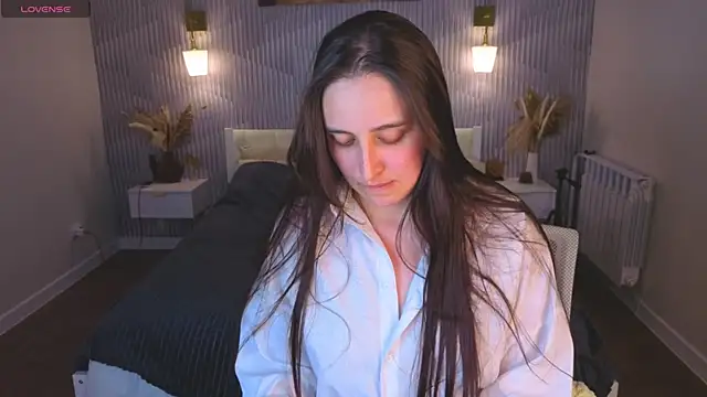 Elizabet Colllins online show from 07-06-26, 03:03