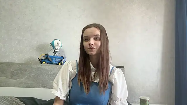LisbethShellenbarger online show from 05-21-26, 07:48