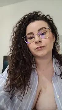 Snapshot of Elissa_Floyd__ chatting on 05-27-26, 05:26 Elissa Floyd online show from 05-27-26, 05:26