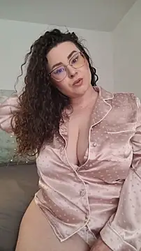 Snapshot of Elissa_Floyd__ chatting on 05-30-26, 11:29 Elissa Floyd online show from 05-30-26, 11:29
