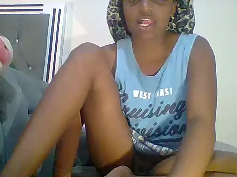 Snapshot of Sweet_cas chatting on 07-02-26, 10:27 Sweet cas online show from 07-02-26, 10:27