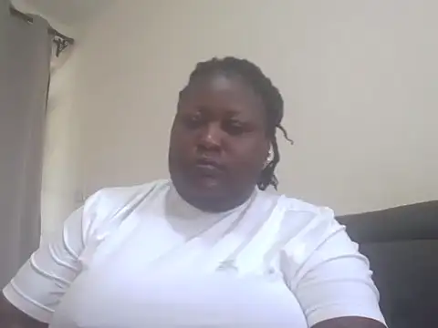 Snapshot of fat_ebonyqueen chatting on 05-22-26, 10:21 fat ebonyqueen online show from 05-22-26, 10:21