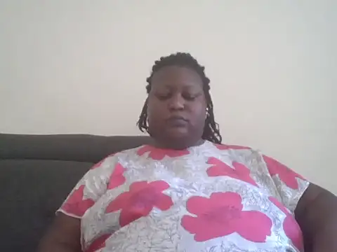 Snapshot of fat_ebonyqueen chatting on 06-09-26, 08:15 fat ebonyqueen online show from 06-09-26, 08:15